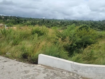 Commercial & Industrial Land