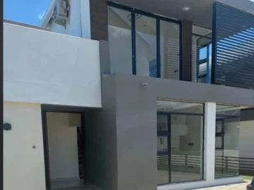 13 Unit Townhouse Complex