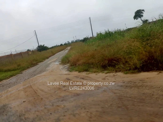 1500m² Corner Stand in Clipsham — Near New Homes (Sole Mandate)