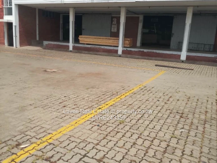 Belmont Red-Brick Warehouse & Factory — 3.8ha, Borehole (Sole Mandate)