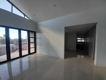 4 Bedroom Garden Flat