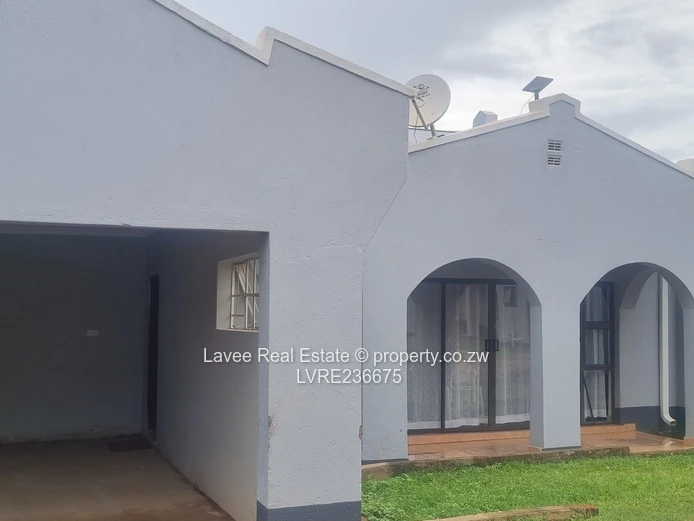 Bluffhill Pamvura sunset cluster house for sale 