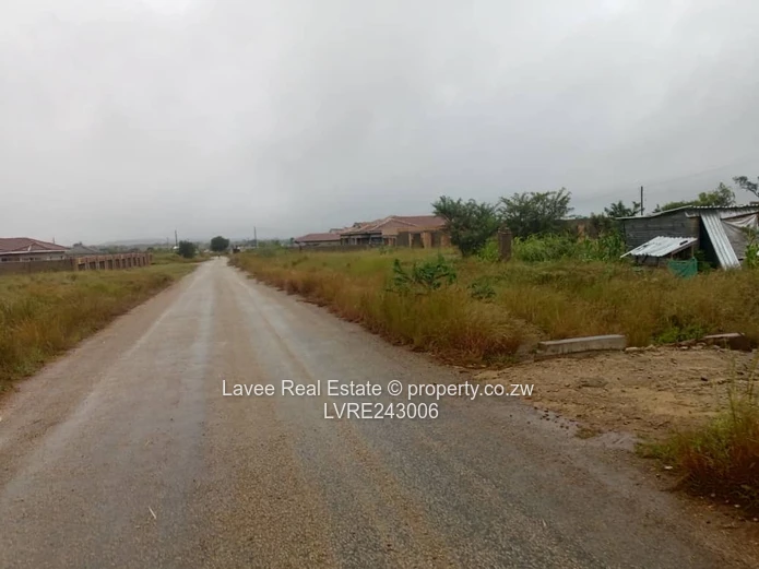 1500m² Corner Stand in Clipsham — Near New Homes (Sole Mandate)